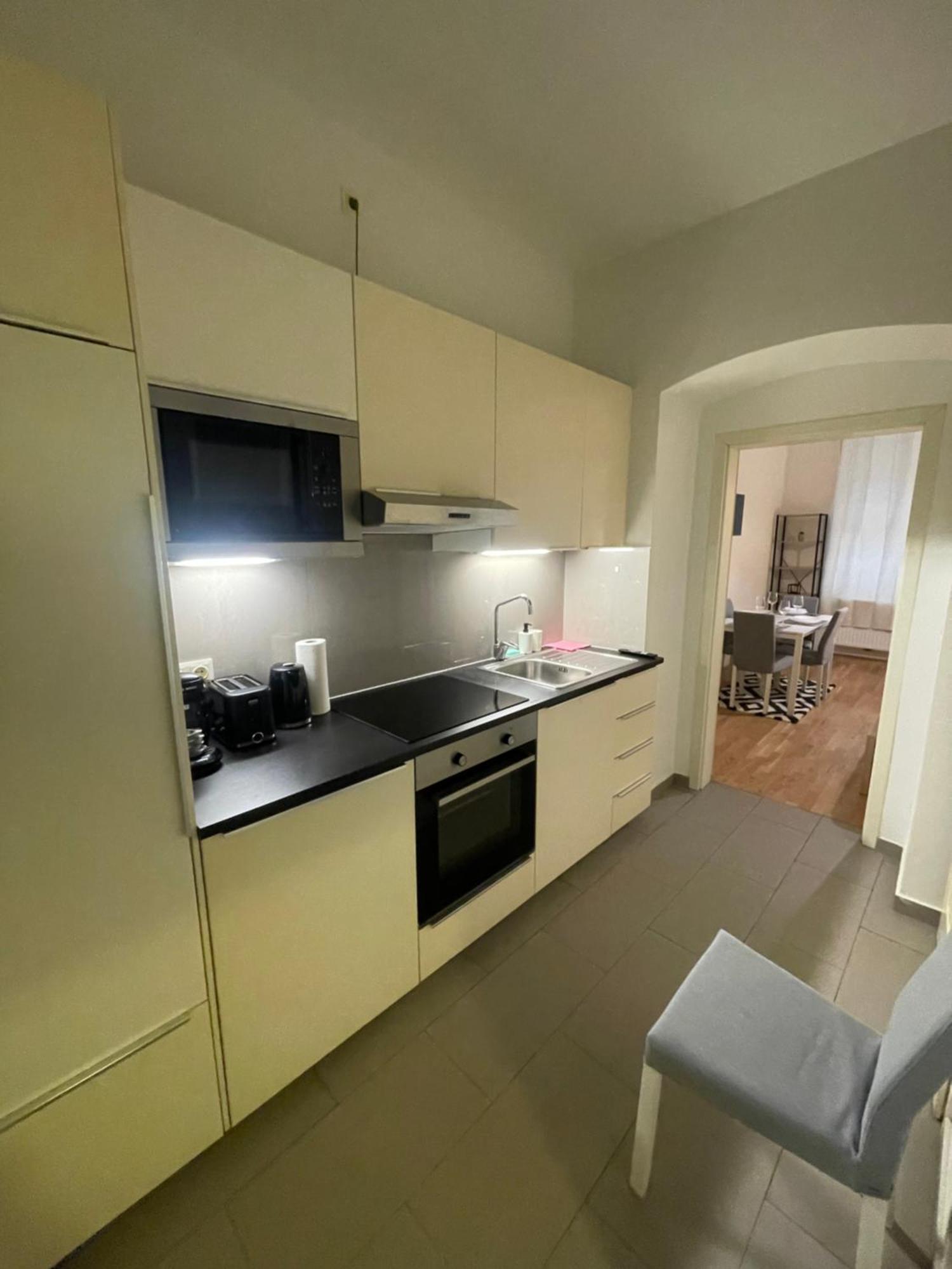 Cozy 5-person In 2 Apartment *