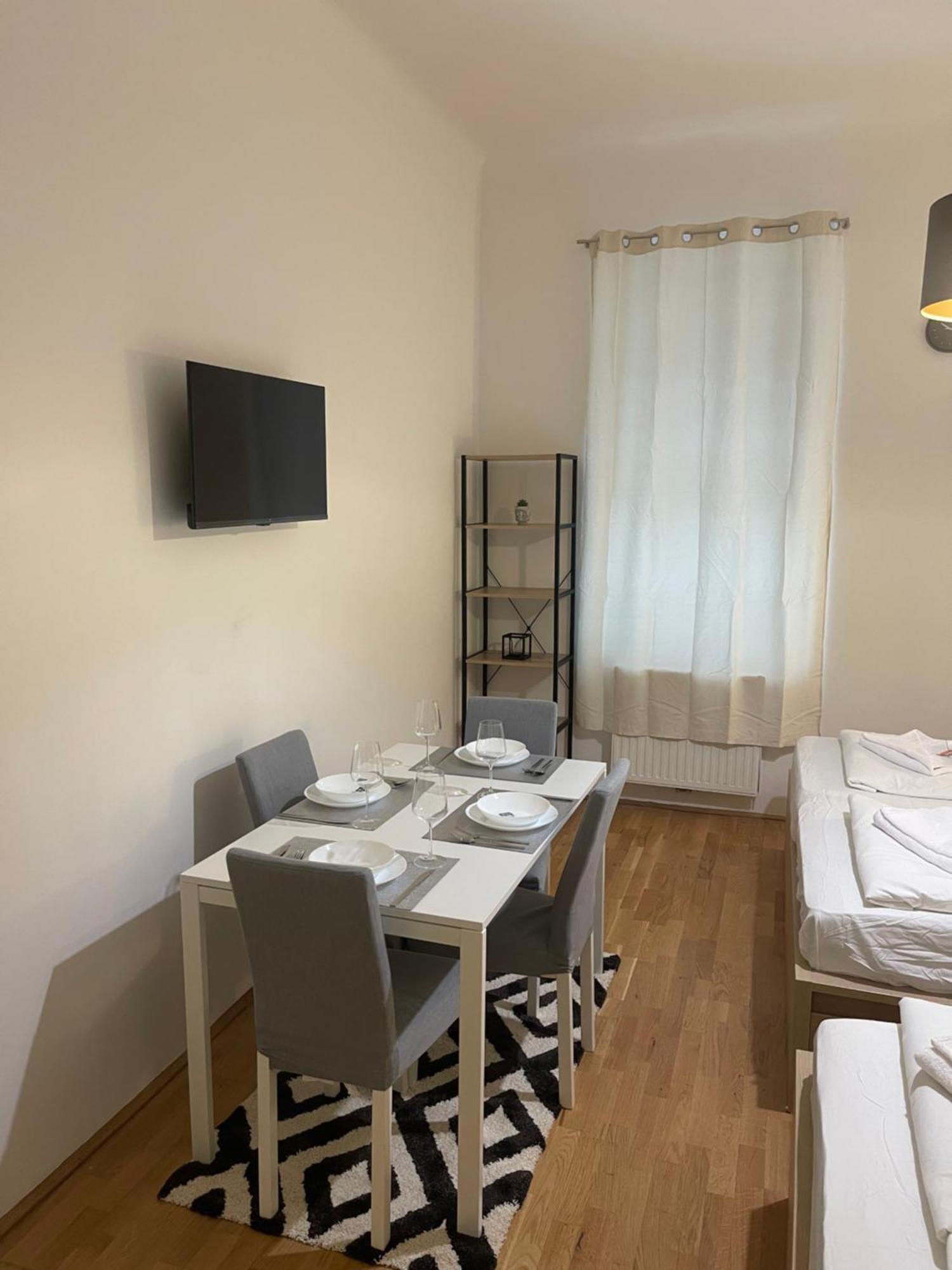 Cozy 5-person In 2 Apartment *